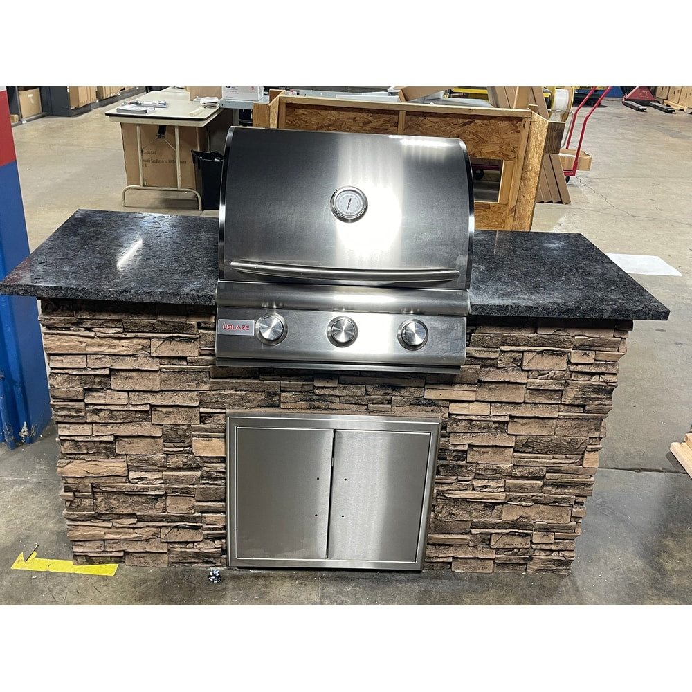 5' Outdoor Kitchen with Blaze Grill.